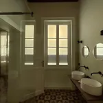 Maison Ines Luxury Bed and breakfast Mesina